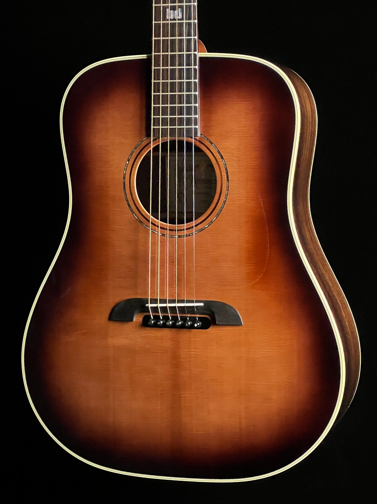Alvarez DYM70BD Yairi Masterworks Dreadnought Brad Davis Sitka Spruce/East Indian Rosewood - New