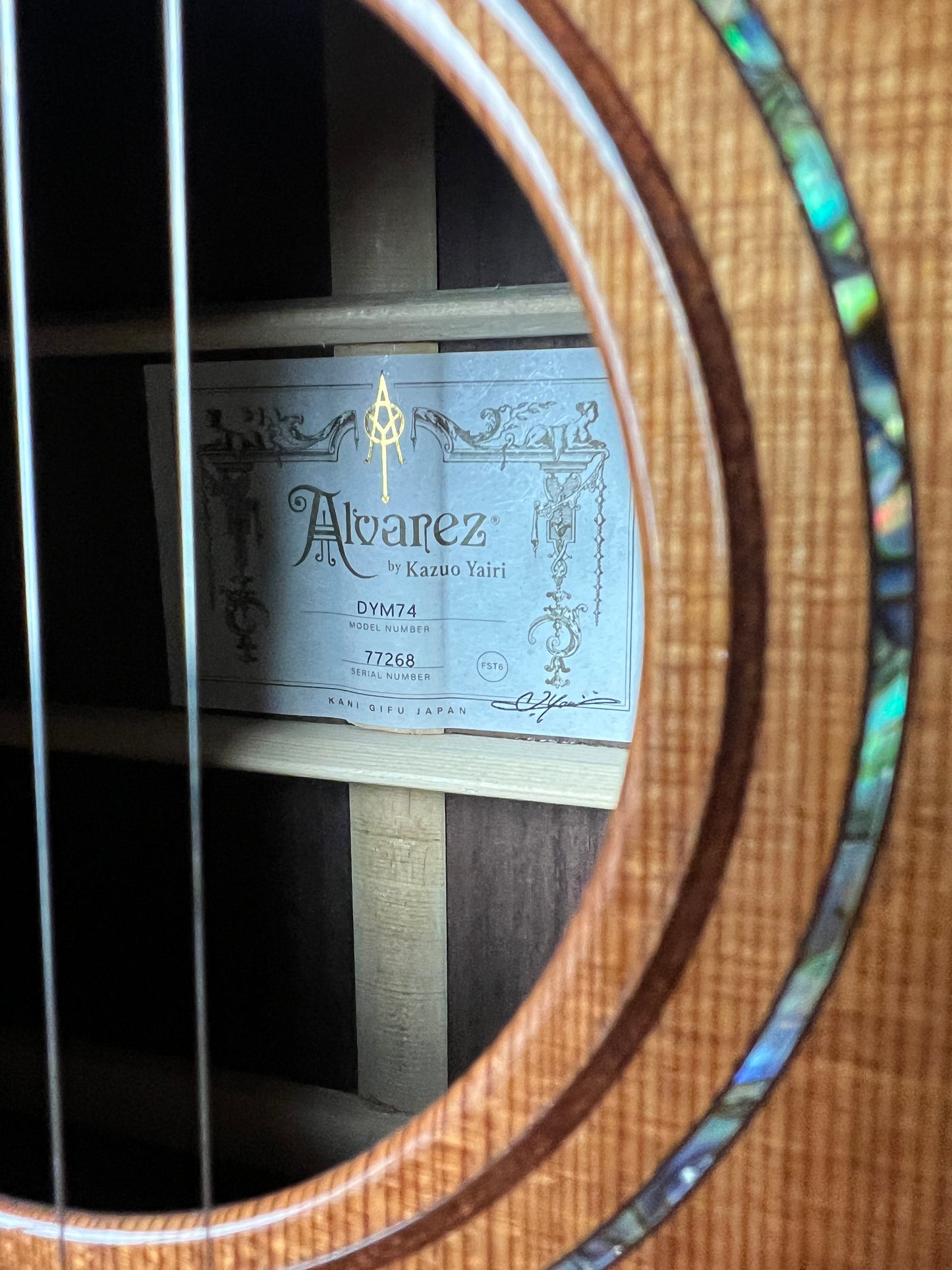 Alvarez DYM74 Yairi Masterworks Dreadnought Redwood/East Indian Rosewood - New