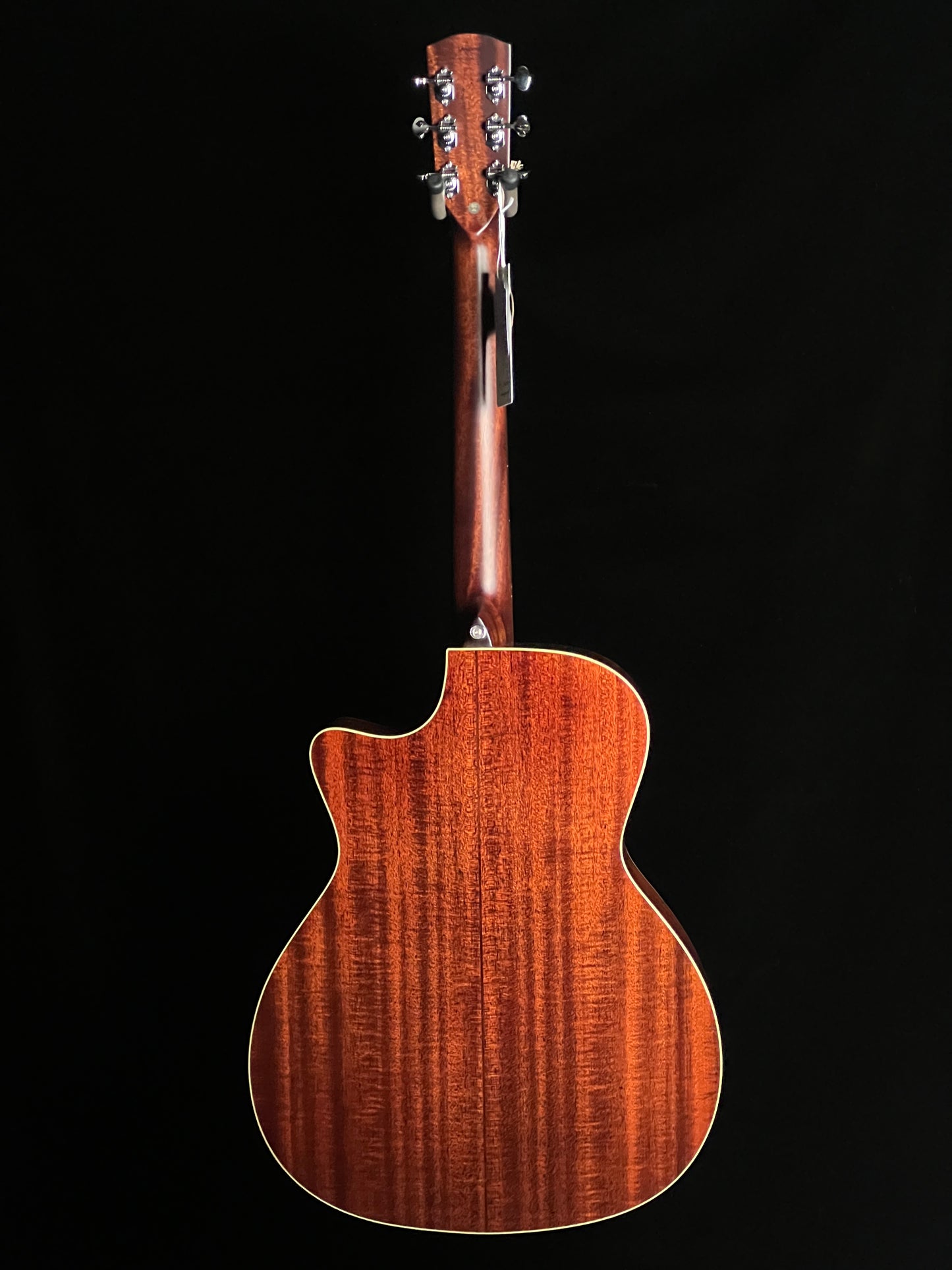Alvarez MG60ce Shadowburst Masterworks Grand Auditorium Cutaway Sitka Spruce/ African Mahogany Acoustic Guitar - New