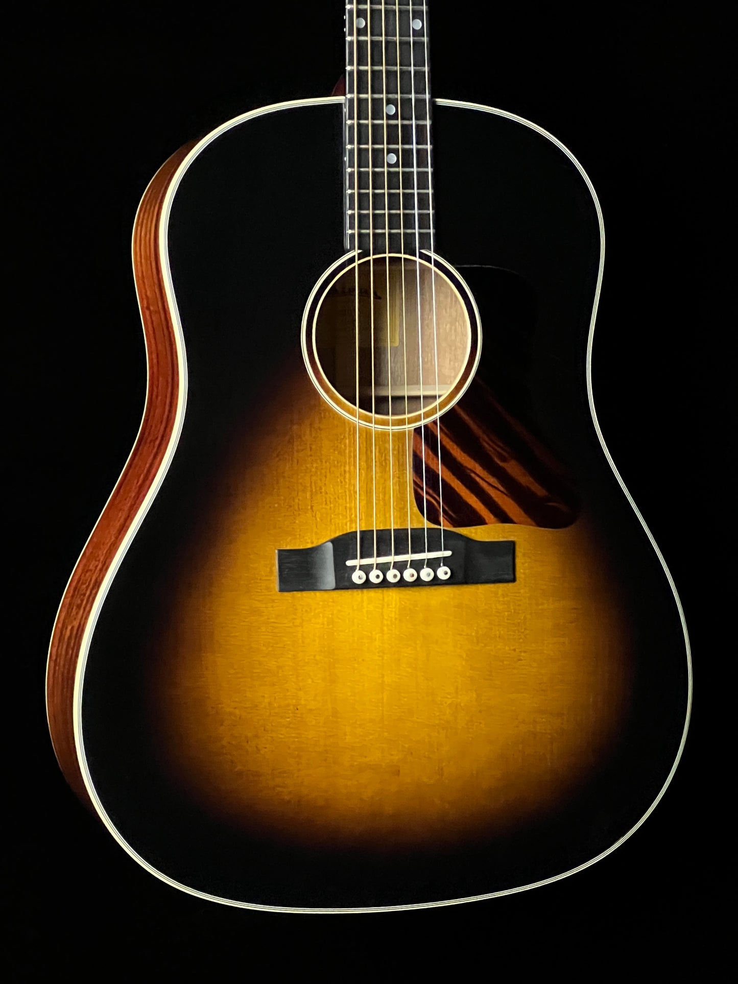 Eastman E10 SS Acoustic Guitar with Pick Up Adirondack Spruce / Mahogany - Used