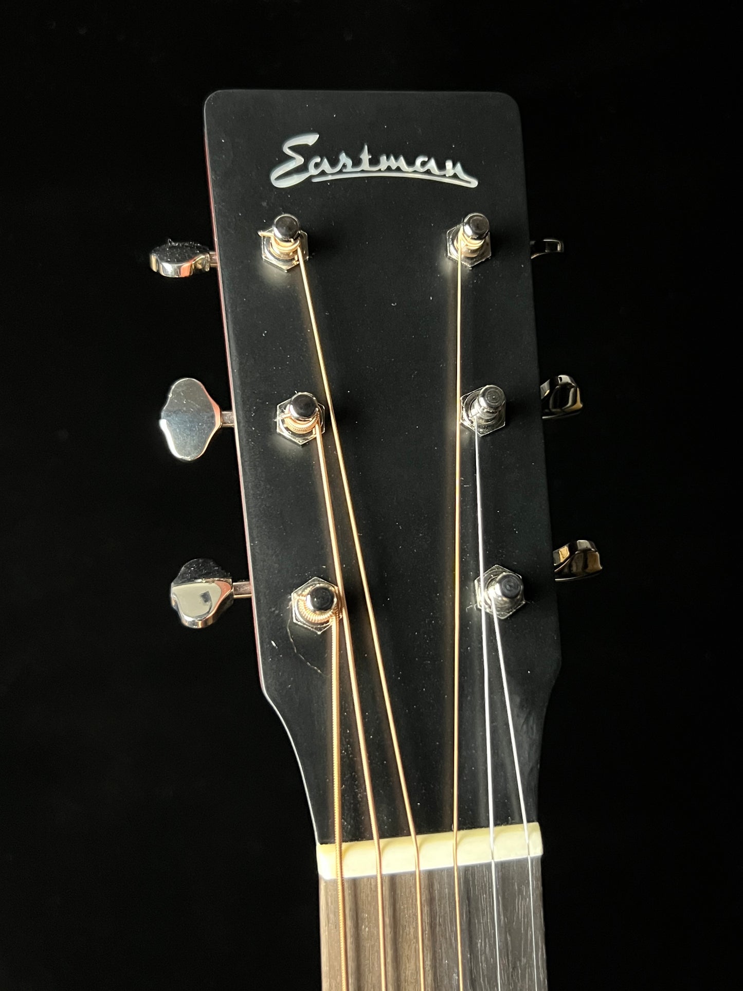 Eastman E1D-CLA Dreadnought Thermo-Cured Sitka Spruce/Solid Sapele Acoustic Guitar - New