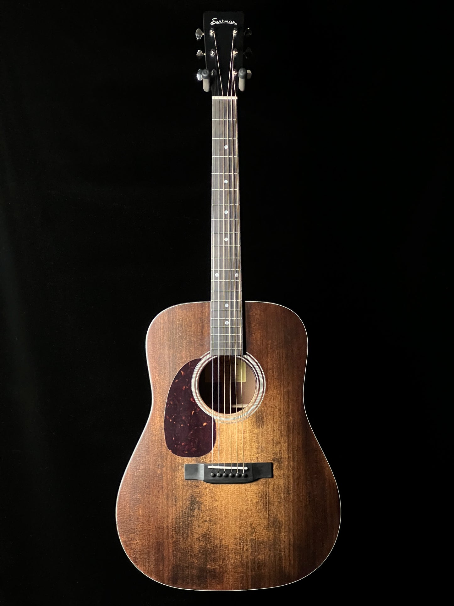 Eastman E1DL-CLA Left Handed Dreadnought Acoustic Guitar Sitka Spruce/Sapele - New