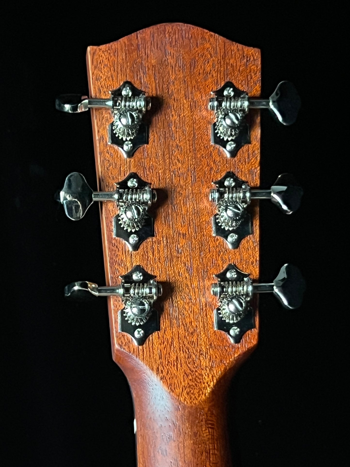 Eastman E1SS-SB Slope-Shoulder Sunburst Thermo-Cured Sitka Spruce/Solid Sapele Acoustic Guitar - New