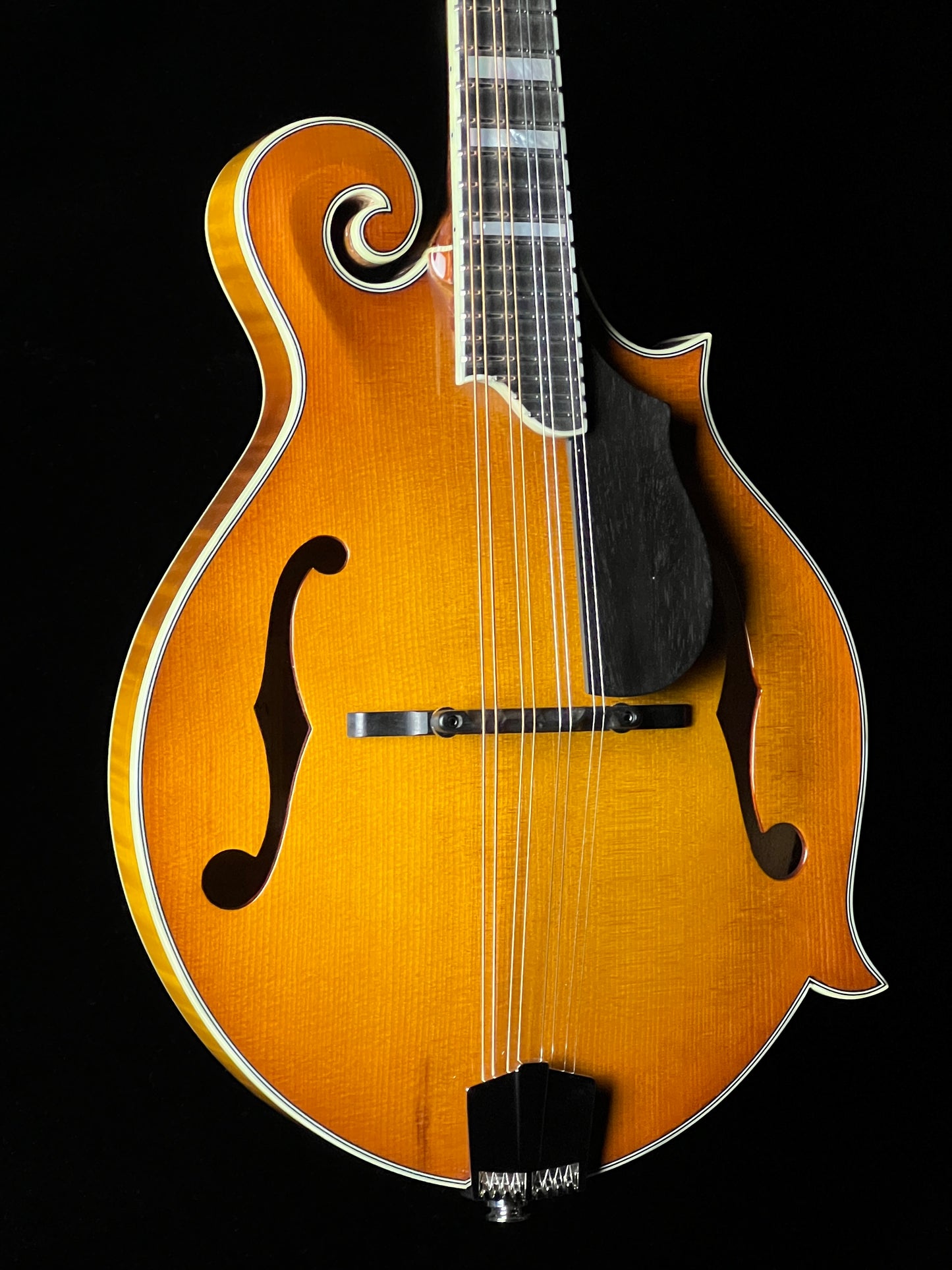 Eastman MD615-GB F-Style Mandolin Spruce/Maple with K&K Pickup - New