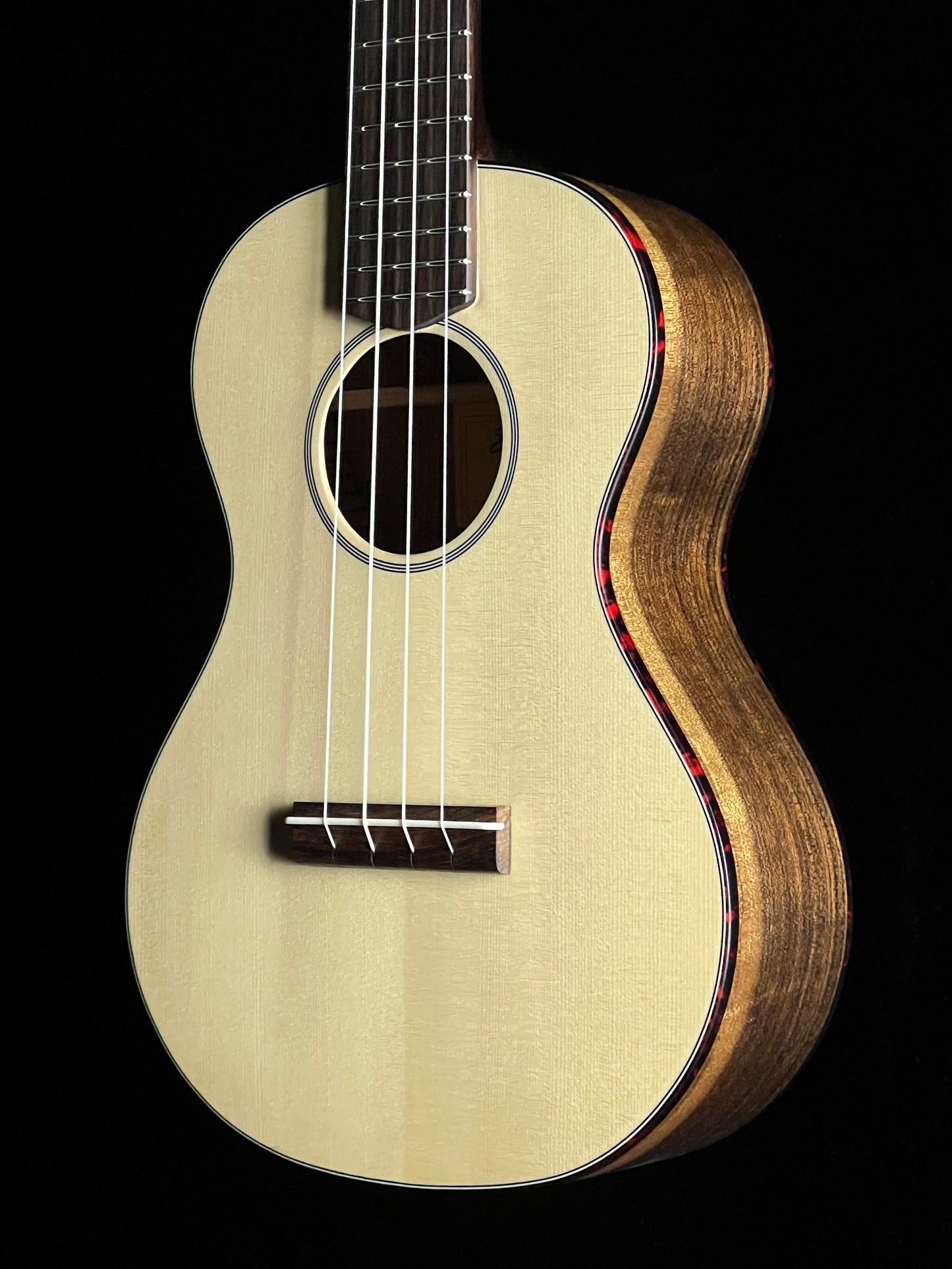 Eastman Tenor Ukulele EU2-T Sitka Spruce/ Ovangkol - New