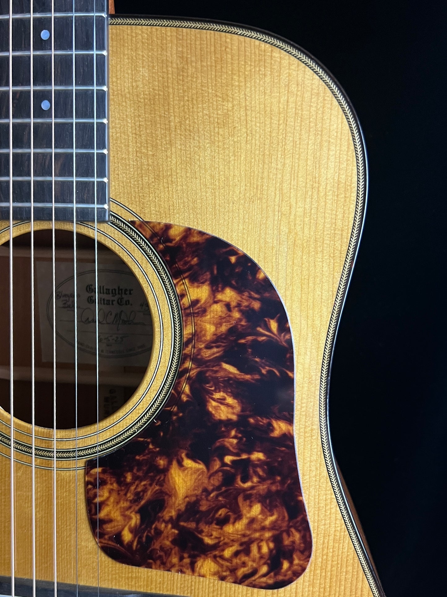 Gallagher Bluegrass Bell Dreadnought Torrefied Adirondack Spruce / Mahogany - New
