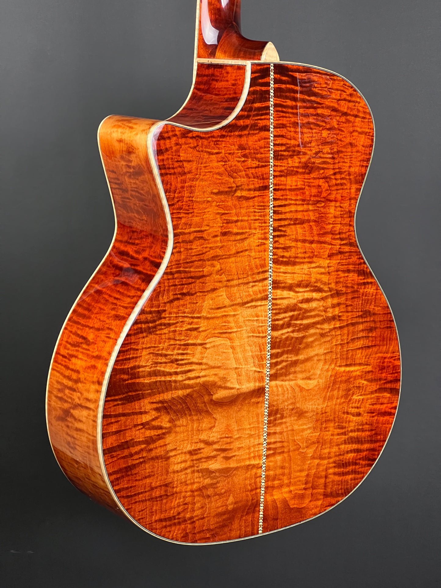 Eastman AC622CE Acoustic Cutaway Guitar - New