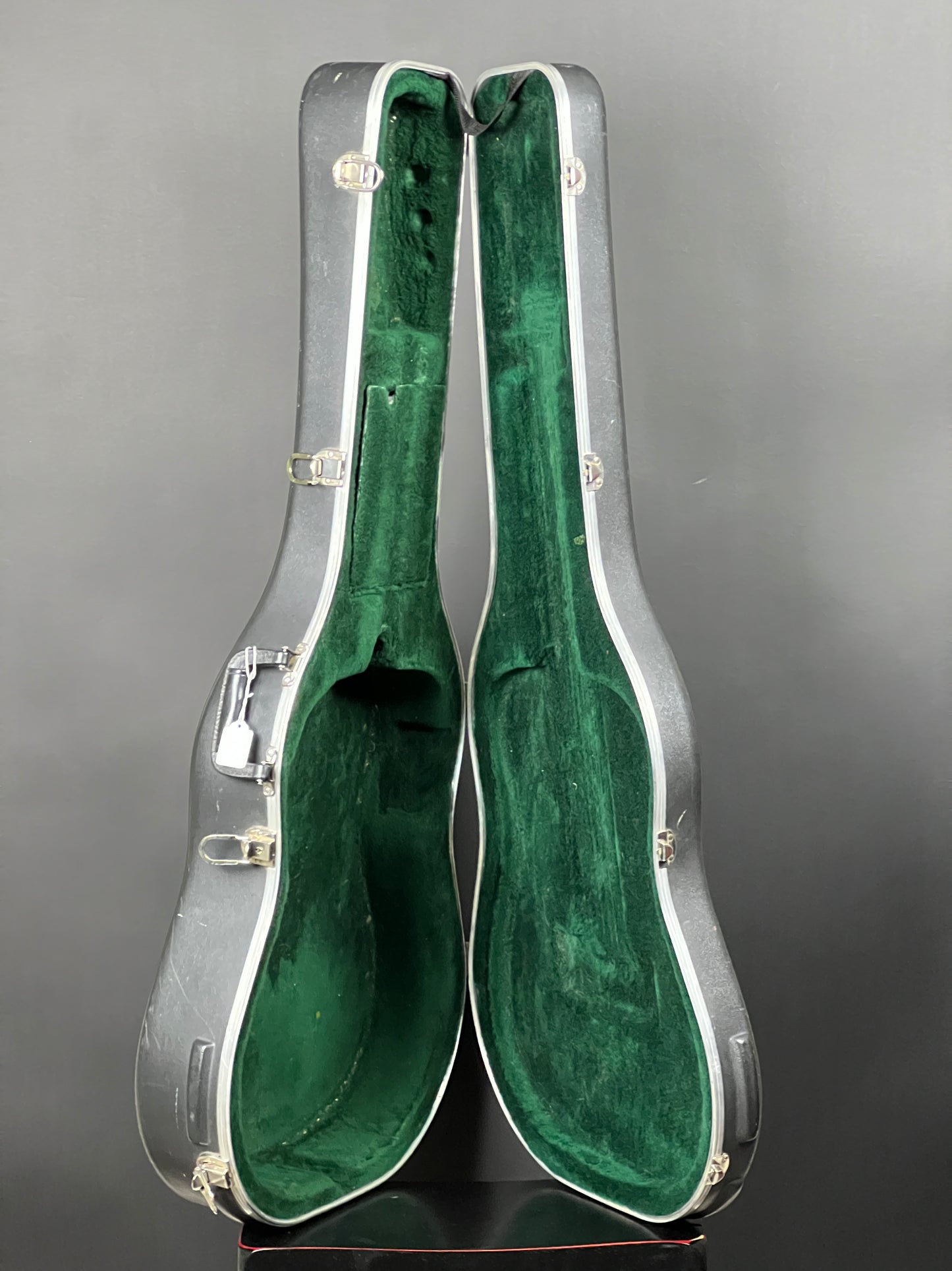 SOLD - 2005 Martin HD-28 - Used