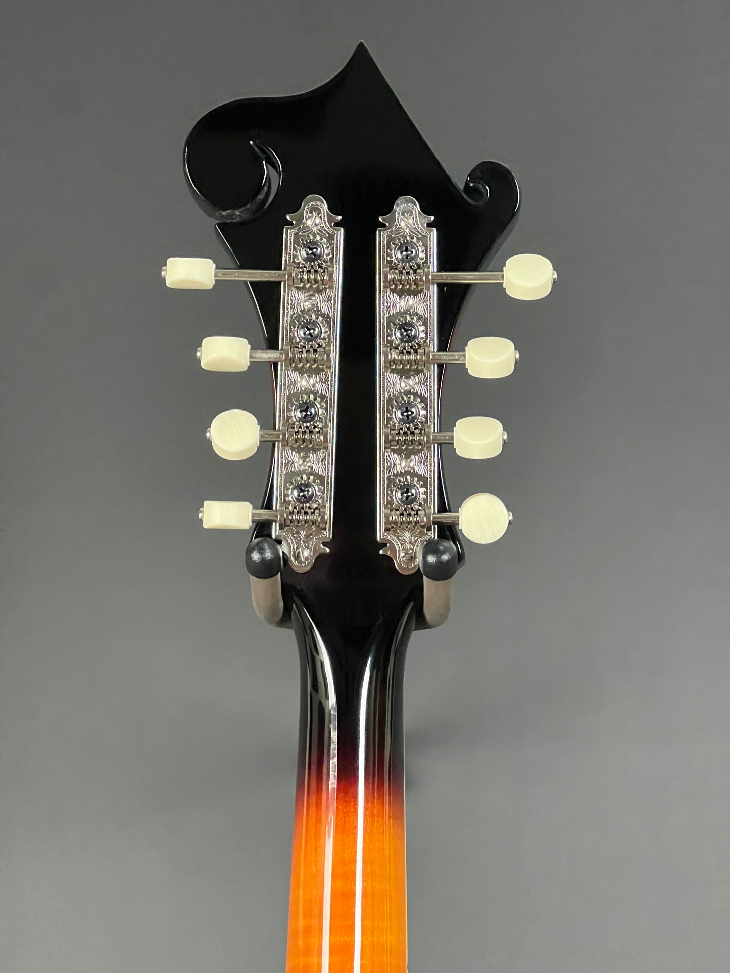 The Loar Professional Mandolin F-Style LM-600VS - New