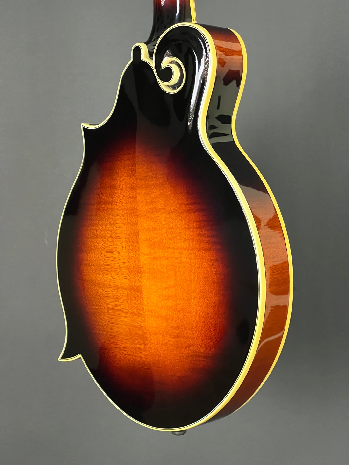 The Loar Professional Mandolin F-Style LM-600VS - New