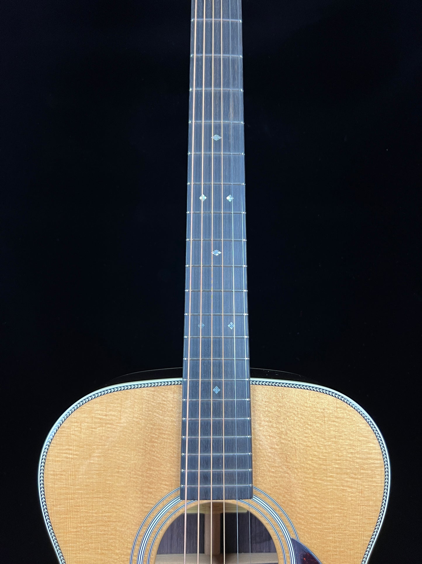 SOLD - Eastman E8 OM-TC Sitka Spruce and Solid Rosewood Acoustic Guitar - New