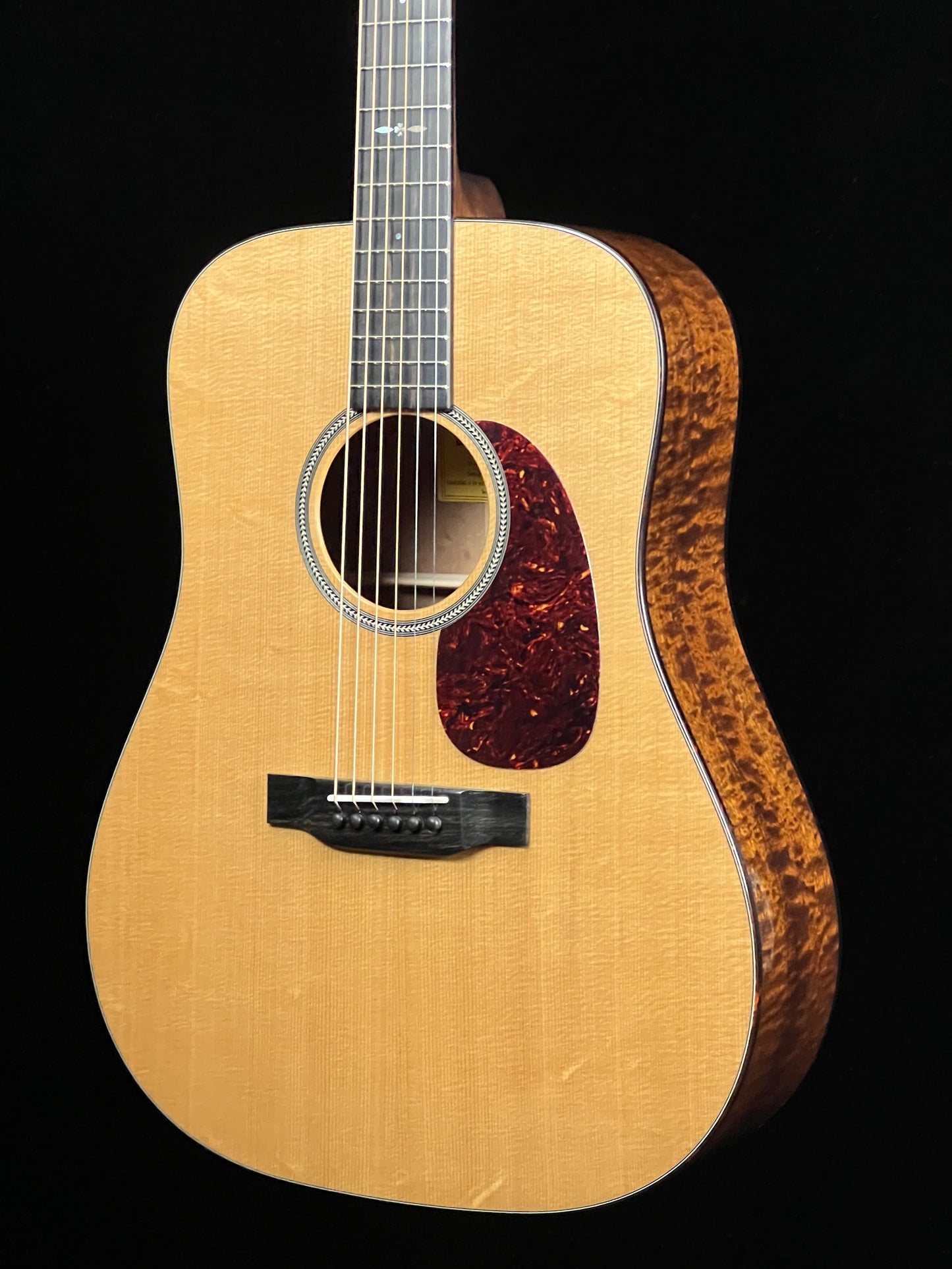 SOLD - Eastman E1D-SP Sitka Spruce/Solid Quilted Sapele Dreadnought Acoustic Guitar - New