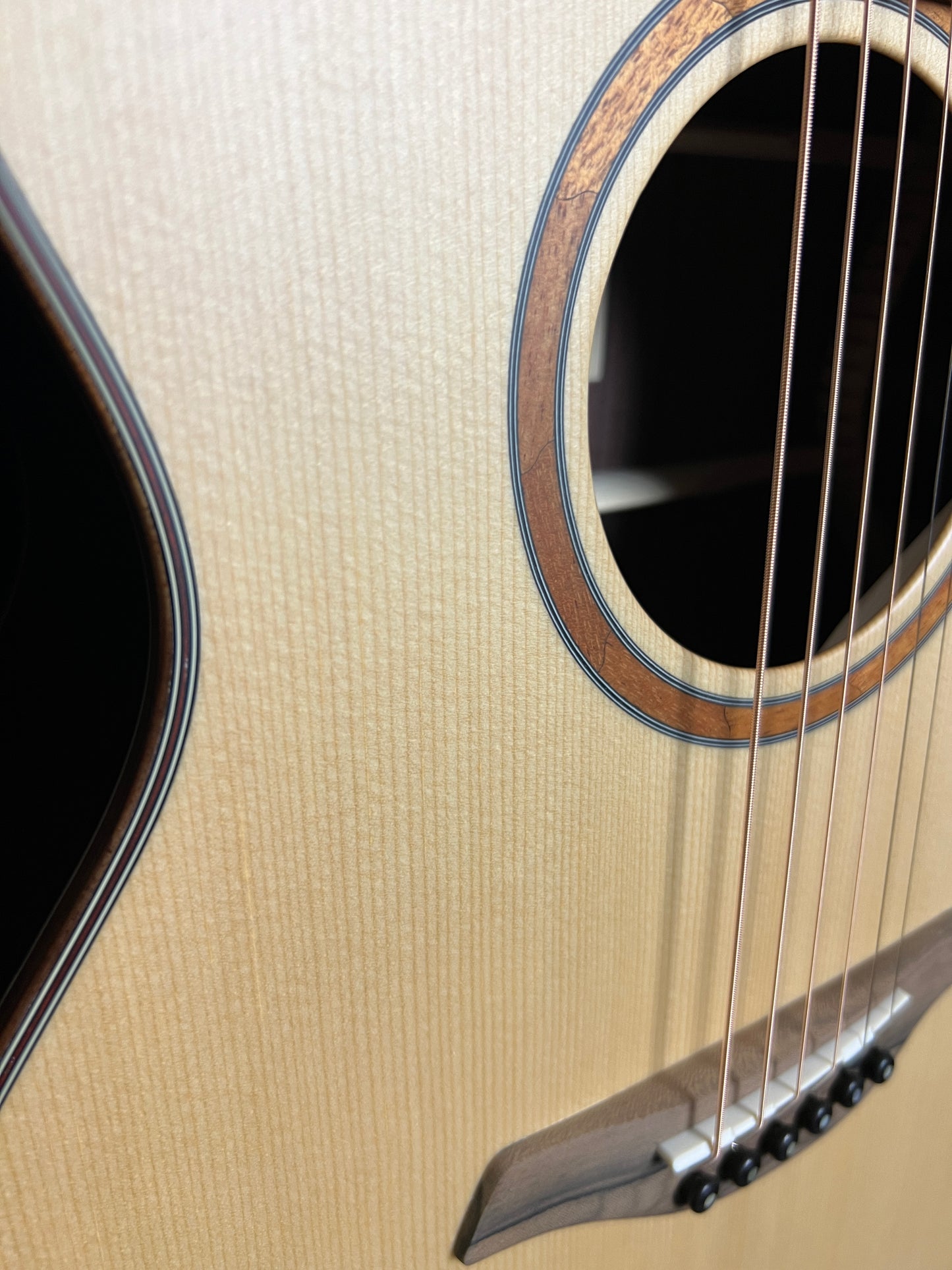 Furch Red Pure OMc-SR Sitka Spruce/ Indian Rosewood Acoustic Guitar with LR Baggs Anthem - New