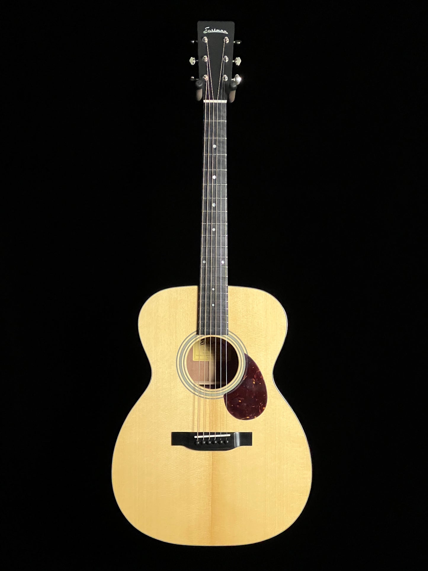Eastman E10OM-TC Solid Thermo-Cured Adirondack Spruce / Mahogany - New