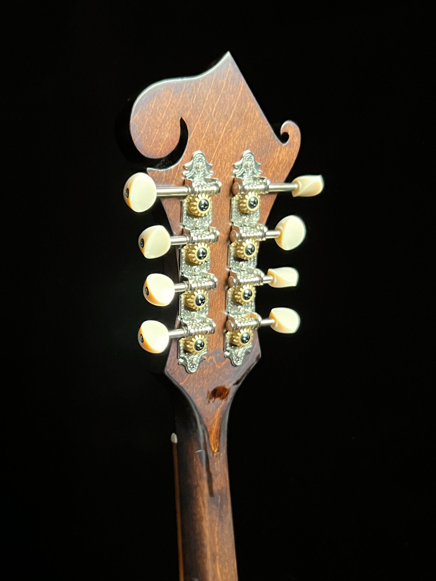 SOLD - Kentucky KM-606 F-Style Mandolin Spruce/ Maple - New