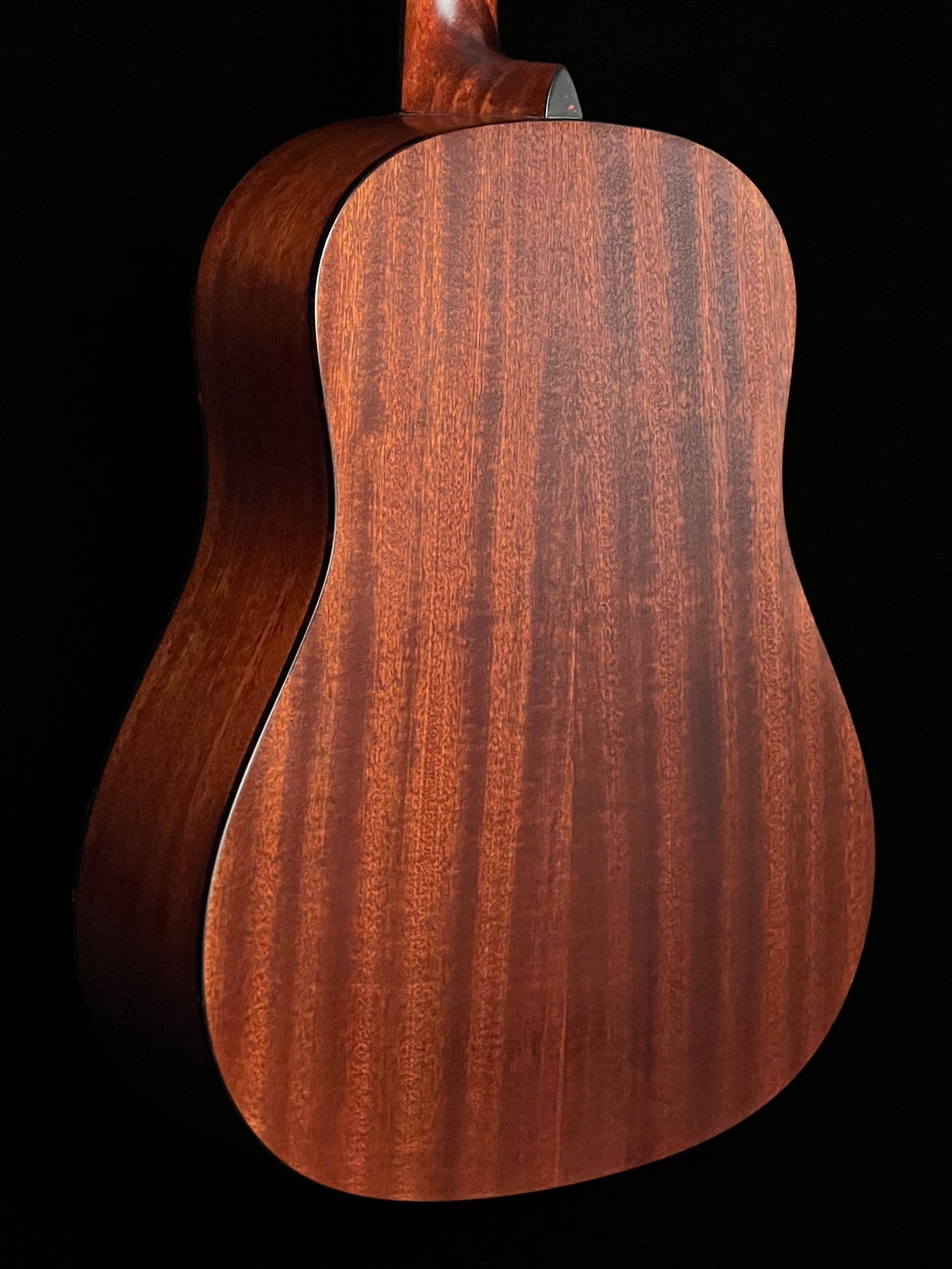SOLD - Eastman E1SS-SB Slope Shoulder Sunburst Acoustic Guitar Solid Sitka Spruce / Solid Sapele - New