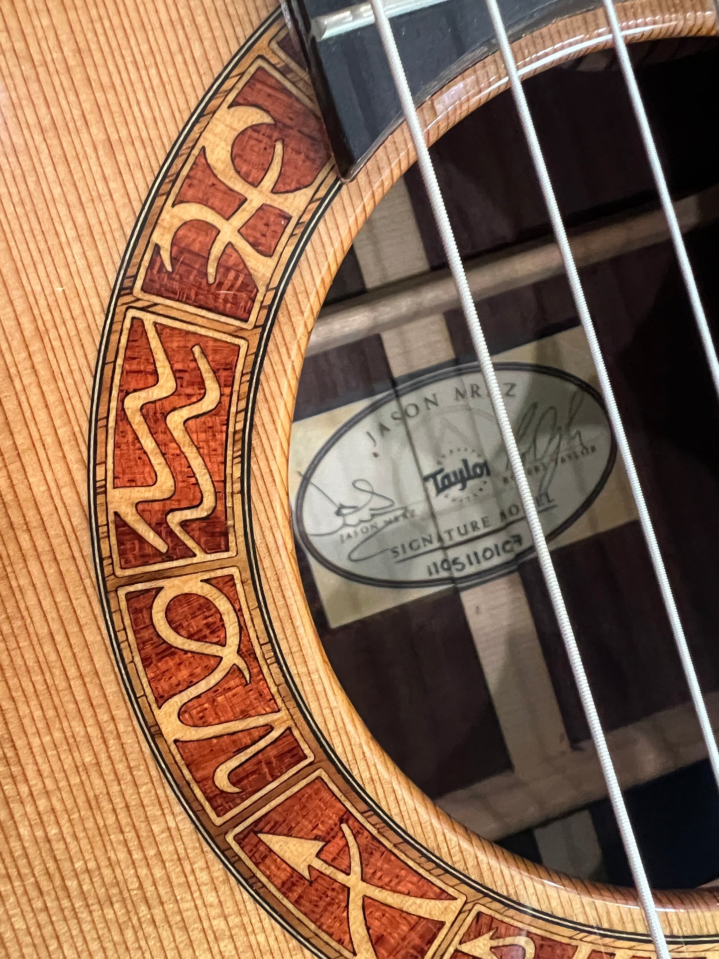 Taylor JMSM Jason Mraz Signature Model "Be Love" Cedar/Rosewood Nylon Guitar - Consignment