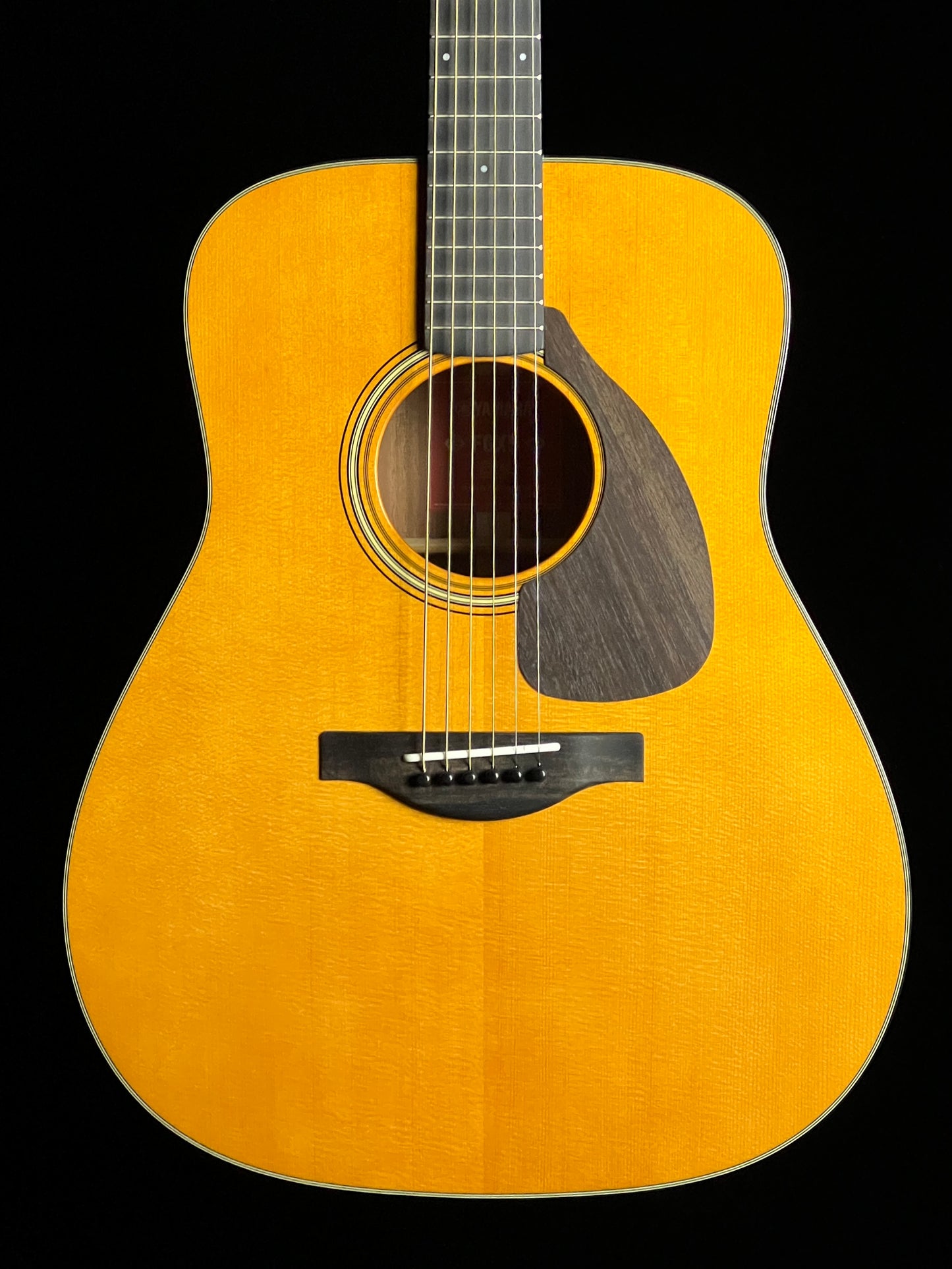 Yamaha FGX5 Red Label Gloss Sitka Spruce / Mahogany Acoustic Guitar with Atmosfeel Pickup - New