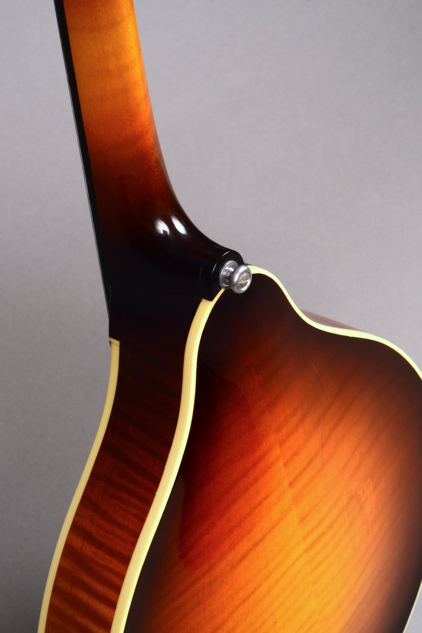 SOLD - Flatiron A5 - Bruce Weber Signed - Used