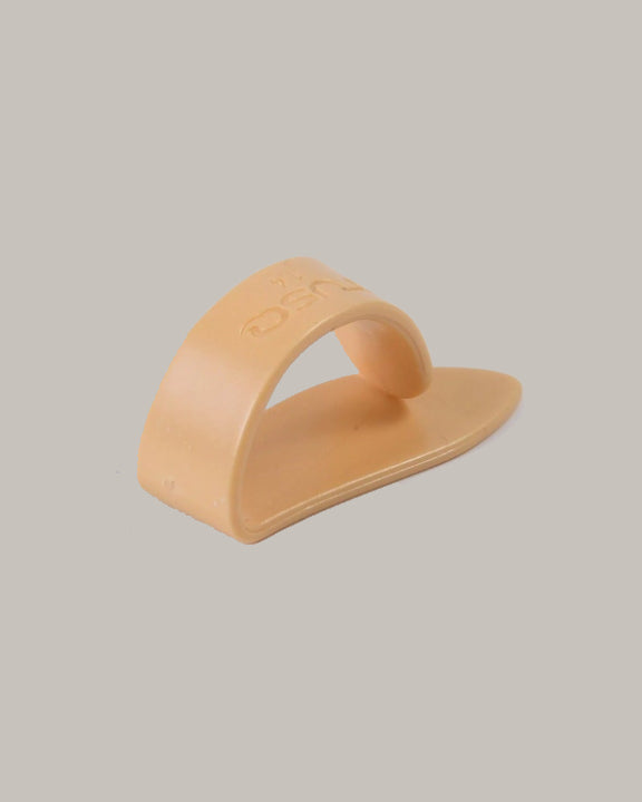 TUSQ Thumb Pick