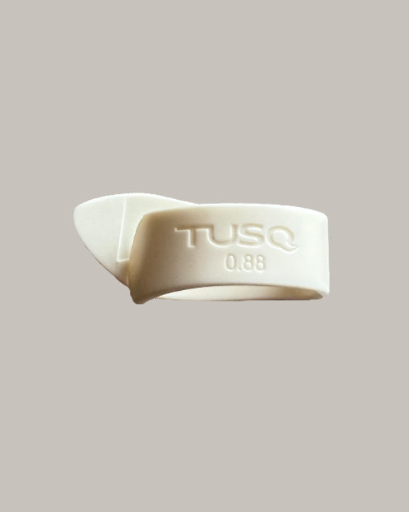 TUSQ Thumb Pick