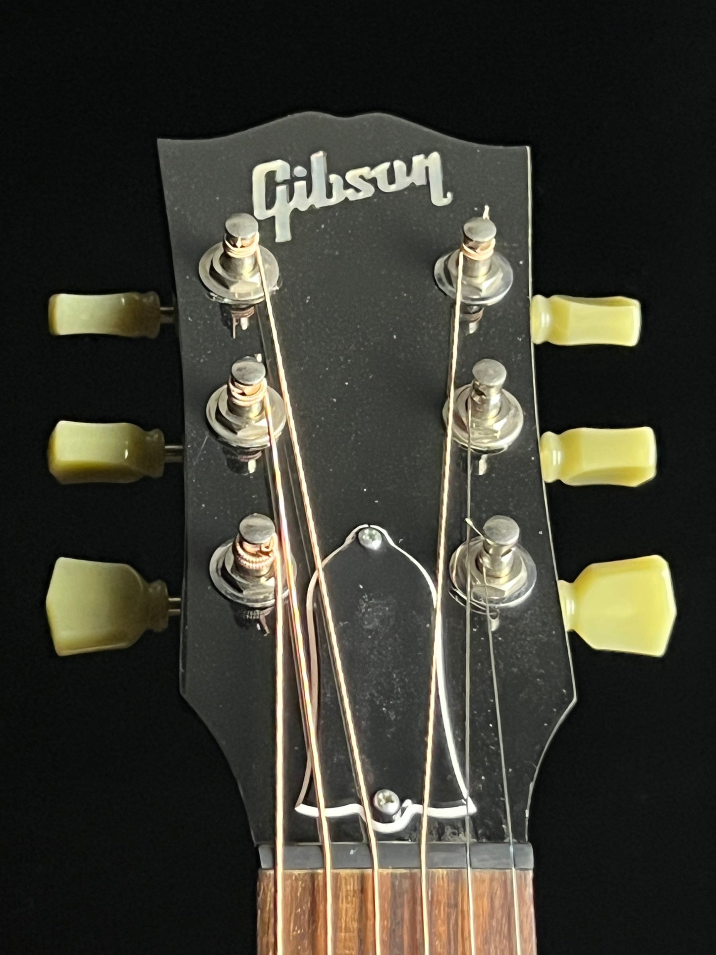 SOLD - 2018 Gibson J-45 Standard Sunburst Slope Shoulder Dreadnought Acoustic Guitar with Pickup - Used