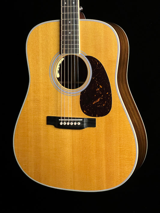 2022 Martin D-35 Acoustic Guitar Sitka Spruce / East Indian Rosewood with L.R. Baggs Anthem - Used
