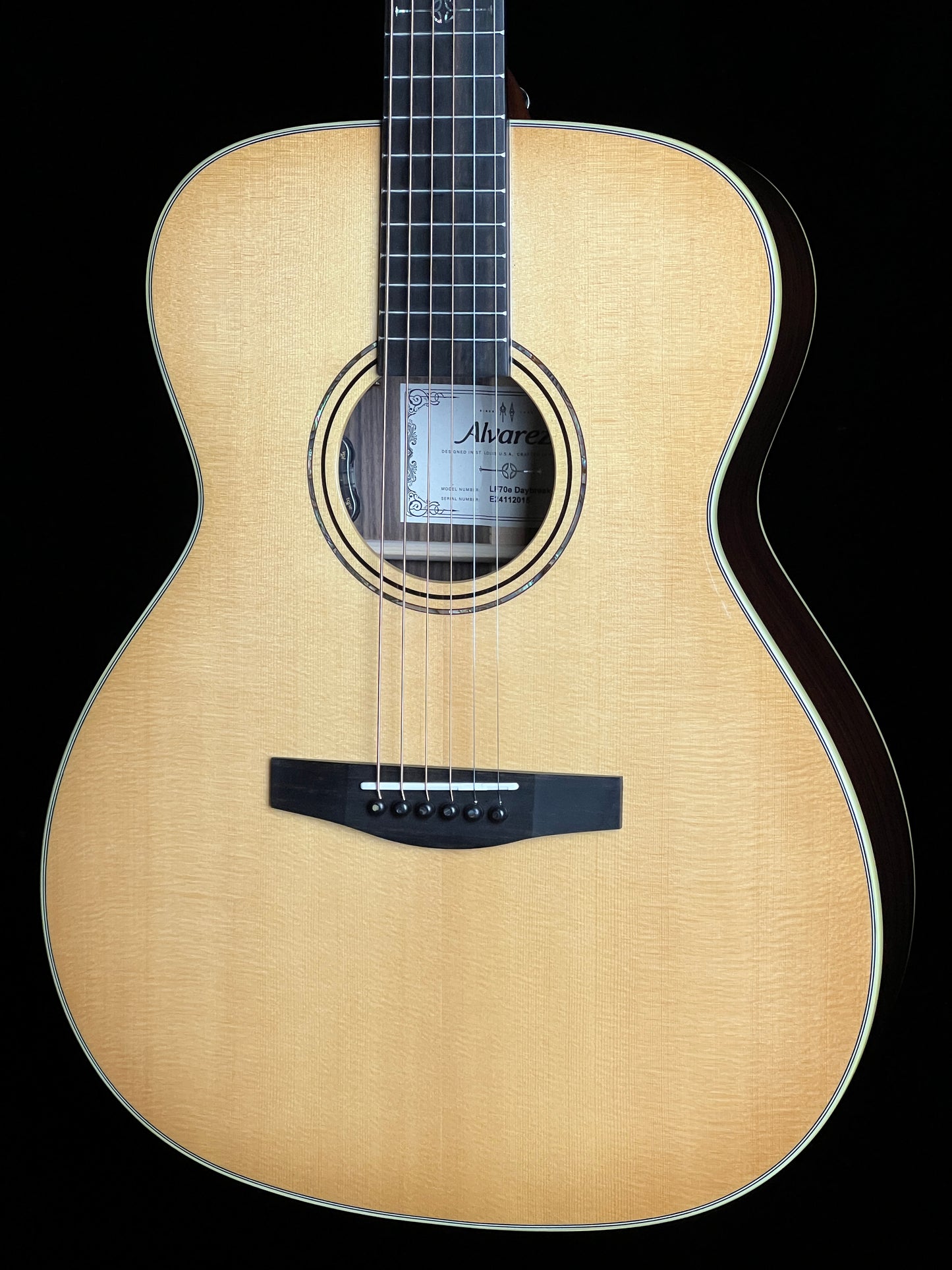 Alvarez Laureate LF70e Daybreak OM Sitka Spruce/East Indian Rosewood Acoustic Guitar - New