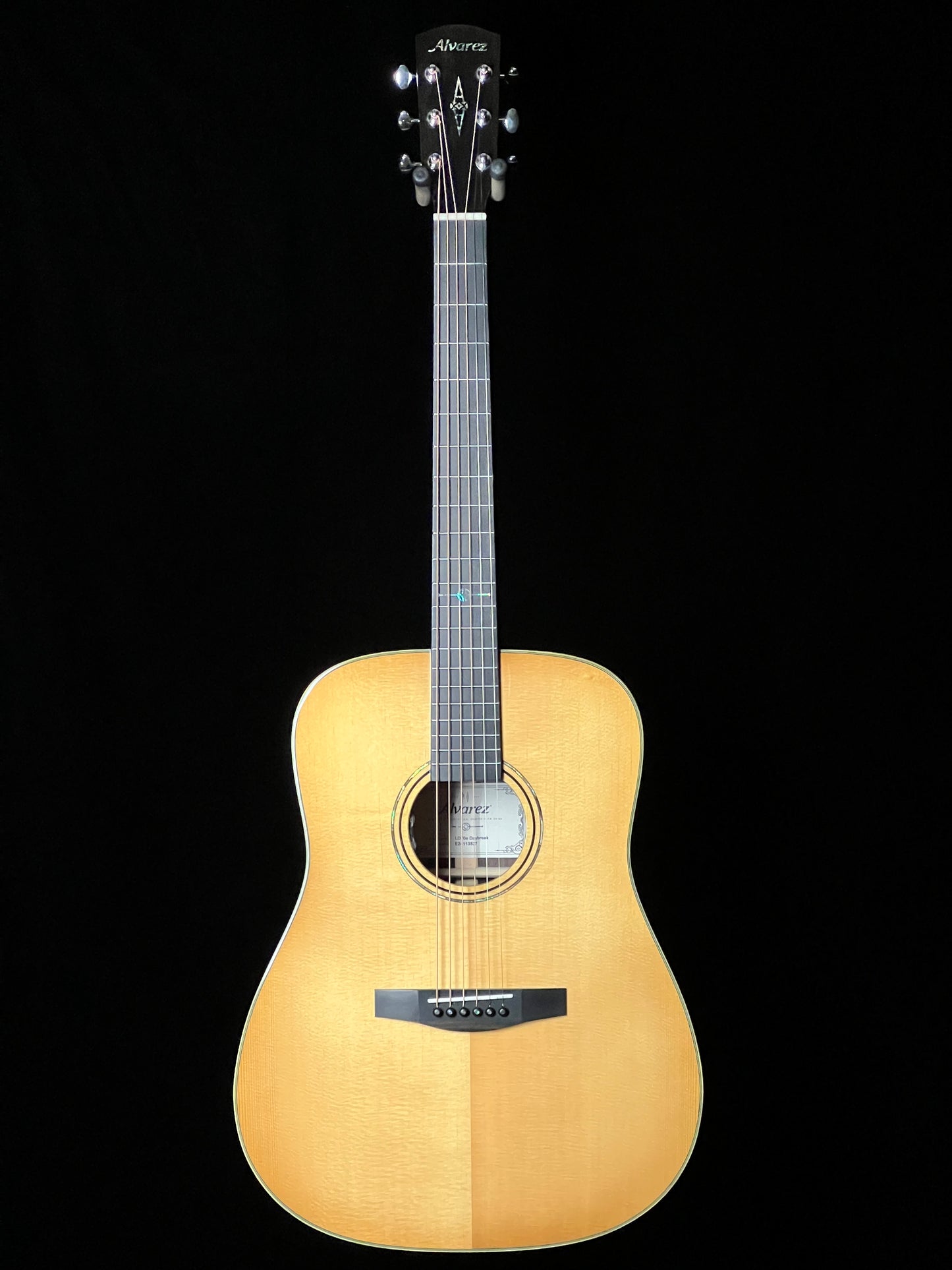Alvarez Laureate Series LD70e Daybreak Sitka Spruce/ East Indian Rosewood Acoustic Guitar - New