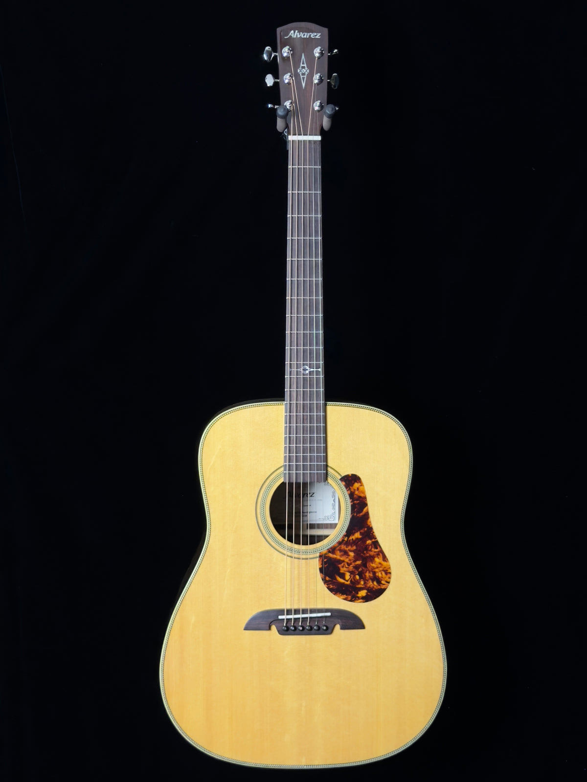 Alvarez MD70 Herringbone Masterworks Dreadnought Acoustic Guitar Sitka Spruce/East Indian Rosewood - New