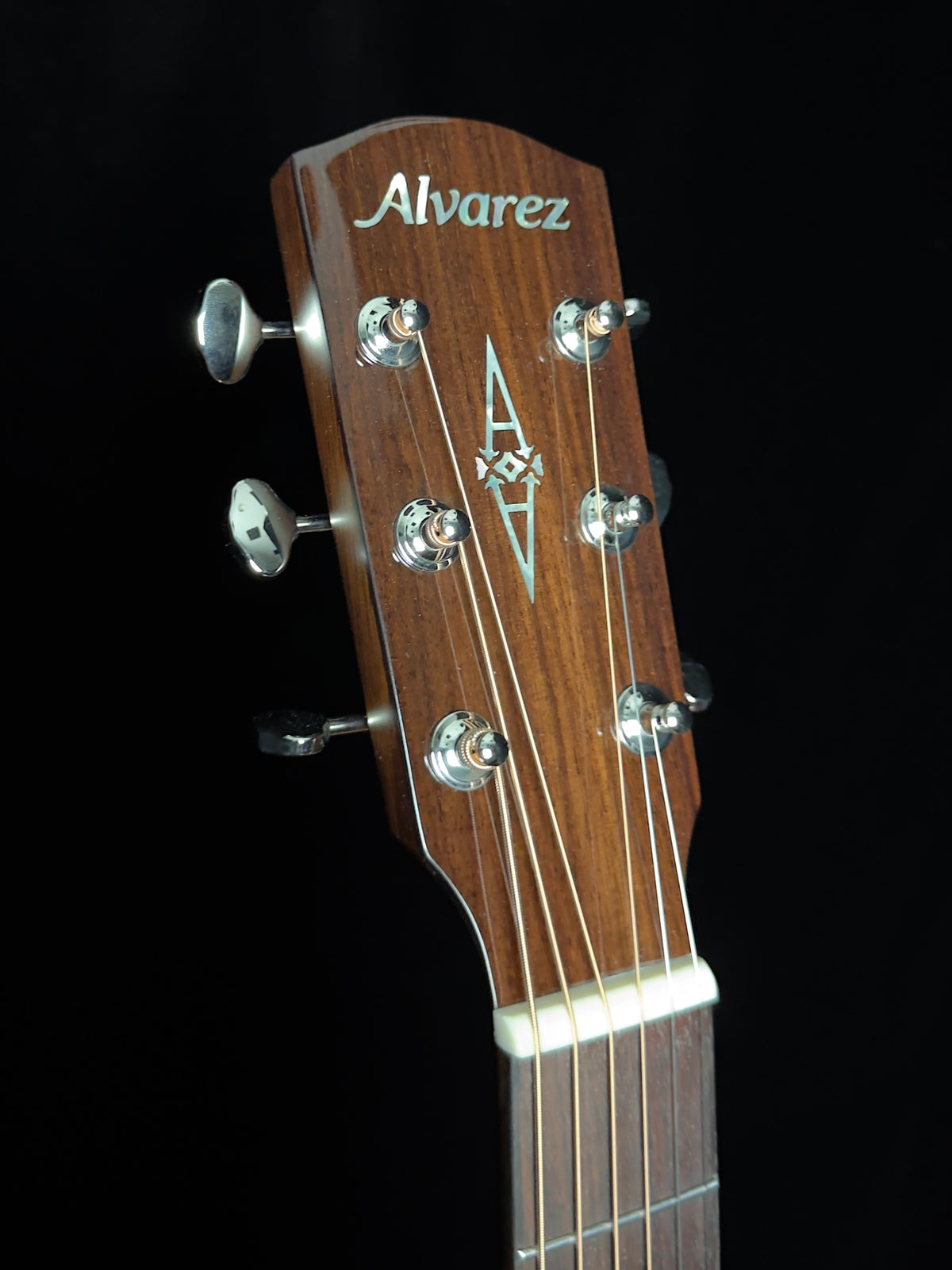 Alvarez MD70 Herringbone Masterworks Dreadnought Acoustic Guitar Sitka Spruce/East Indian Rosewood - New