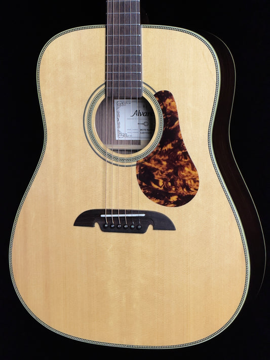 Alvarez MD70 Herringbone Masterworks Dreadnought Acoustic Guitar Sitka Spruce/East Indian Rosewood - New