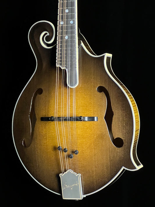 Bourgeois M5-F-SB F-Style Mandolin Adirondack Spruce/European Maple - New