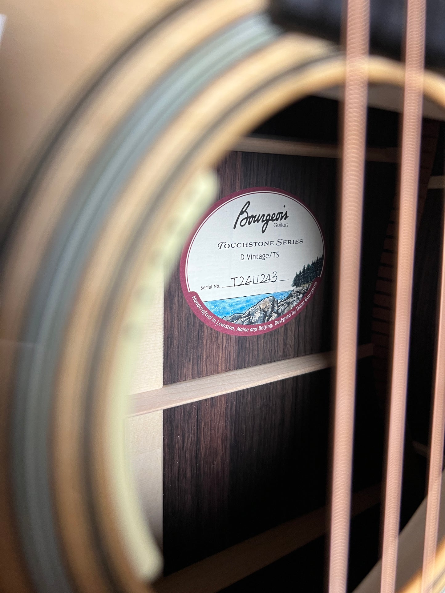 Bourgeois Touchstone Vintage Dreadnought D Vintage/ TS Alaskan Sitka Spruce/Indian Rosewood - New