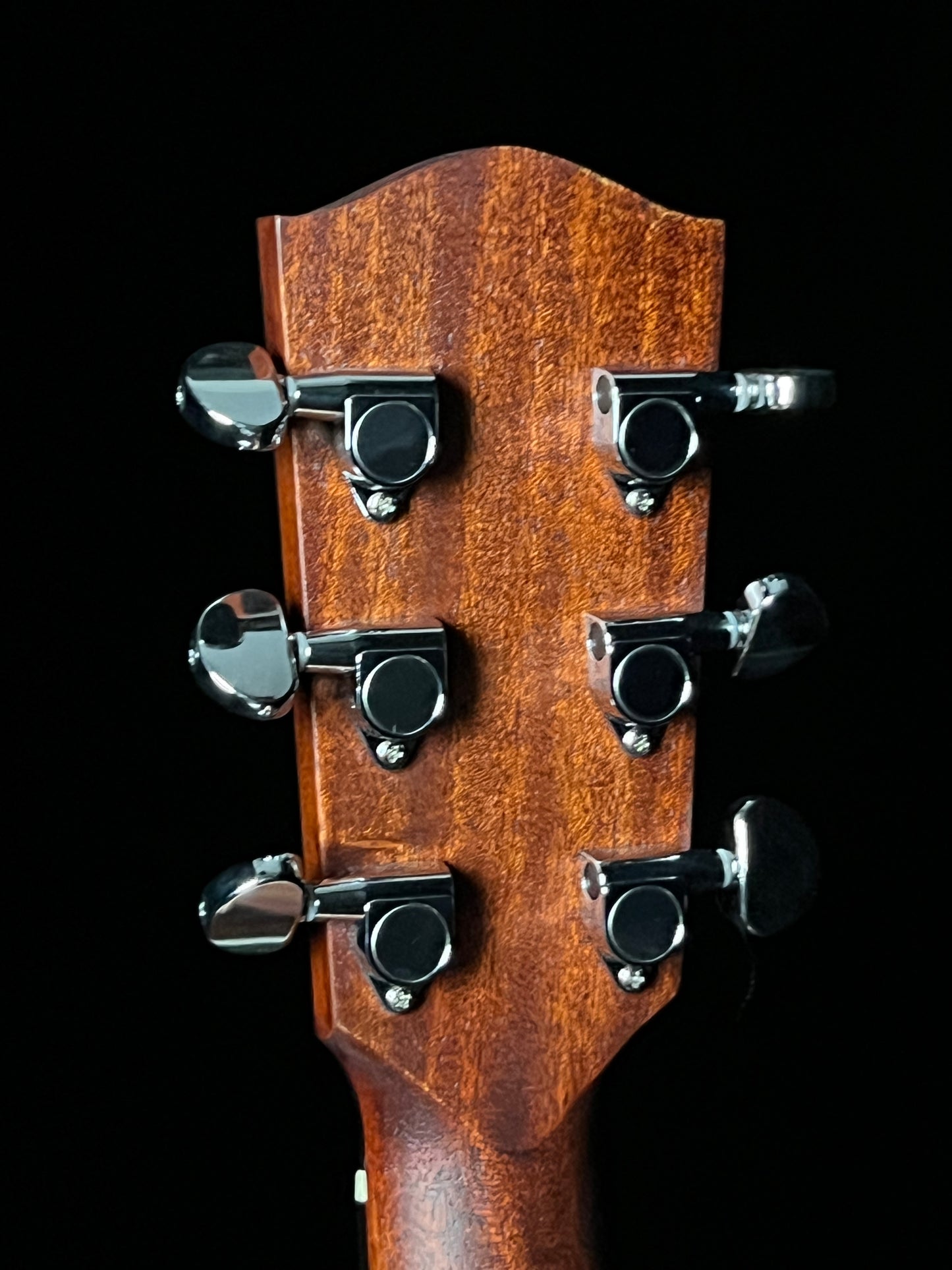 SOLD - Eastman AC122-2CE Grand Auditorium Cutaway Acoustic Guitar with Fishman Pickup Cedar/Sapele - New