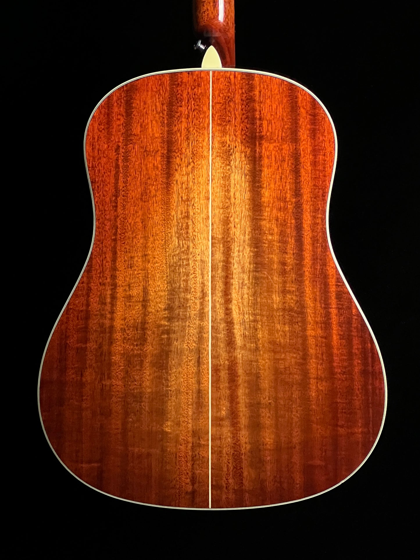 Eastman E10 SS Acoustic Guitar with Pick Up Adirondack Spruce / Mahogany - Used