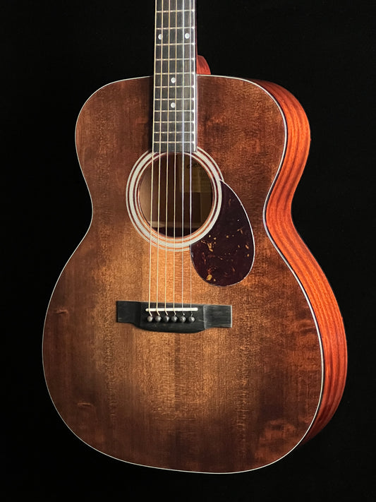 Eastman E1 OM-CLA OM Acoustic Guitar Sitka Spruce/Sapele - New