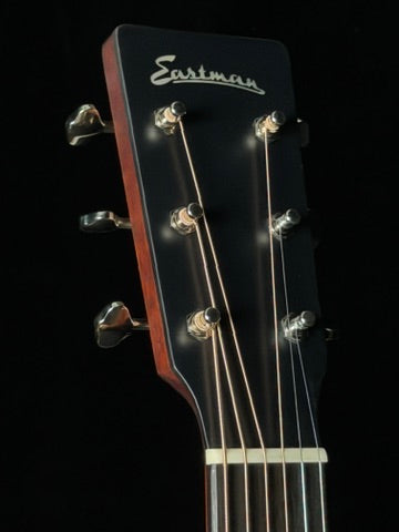 Eastman E1OM-DLX OM Solid Sitka Spruce/Solid Sapele Acoustic Guitar with Fishman Pickup - New