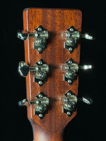 Eastman E1OM-DLX OM Solid Sitka Spruce/Solid Sapele Acoustic Guitar with Fishman Pickup - New