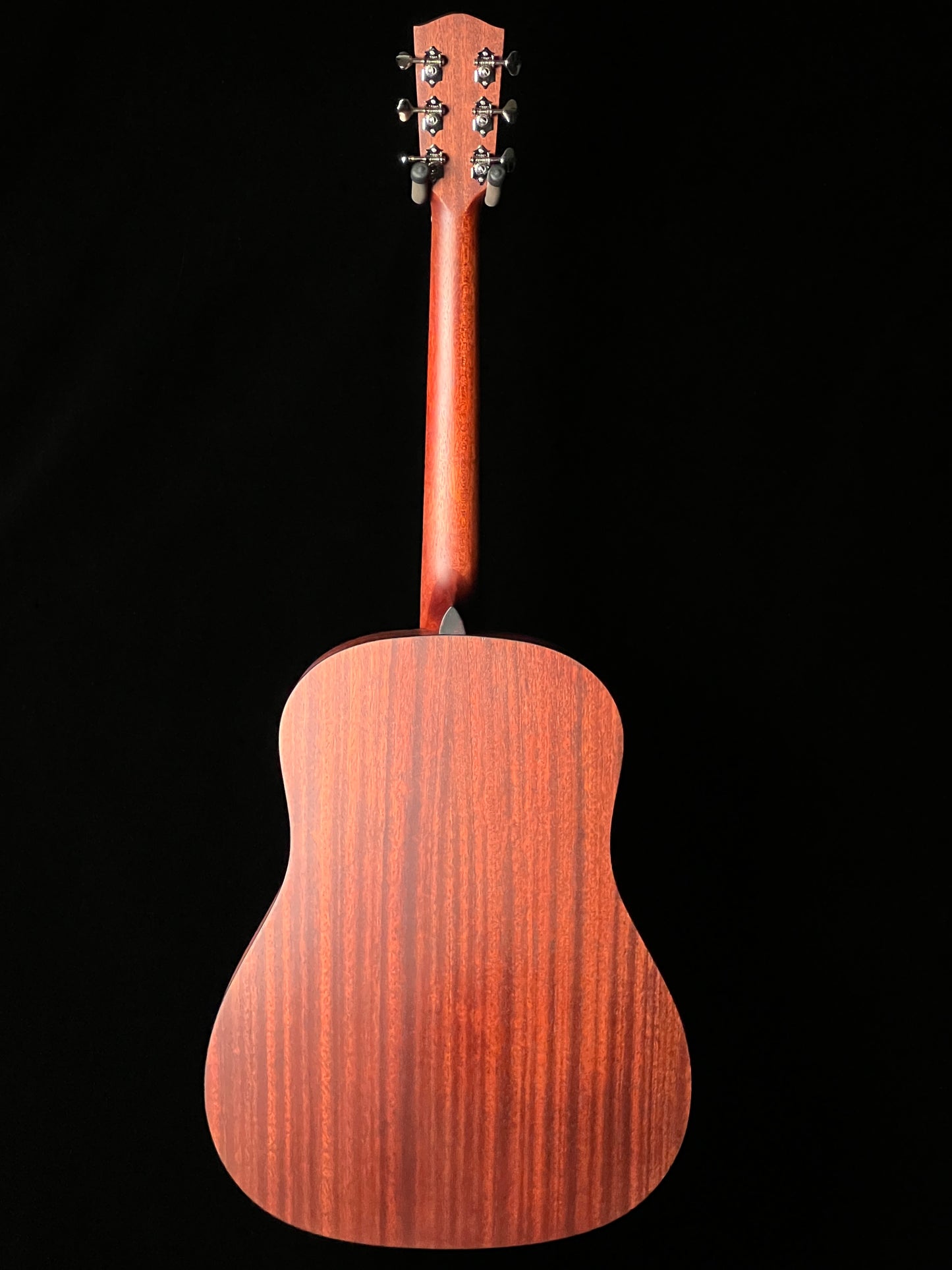Eastman E1SS-SB Slope-Shoulder Sunburst Thermo-Cured Sitka Spruce/Solid Sapele Acoustic Guitar - New