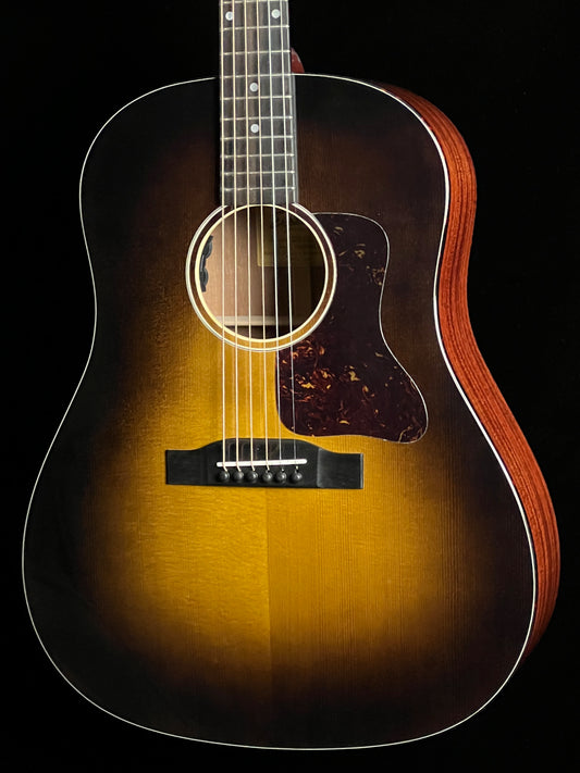 Eastman E1 SS-DLX-SB Dreadnought Slope Shoulder Guitar Sitka Spruce/Sapele with Pickup - New