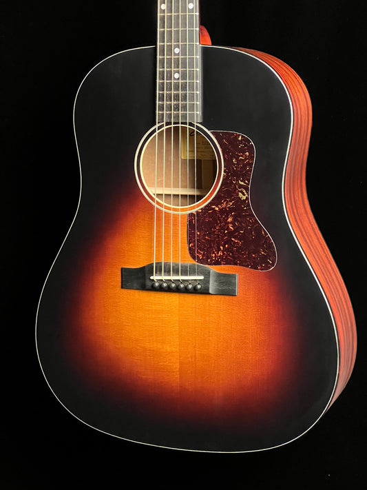 SOLD -Eastman E1 SS-SB Slope Shoulder Sunburst Acoustic Guitar Solid Sitka Spruce / Solid Sapele - New