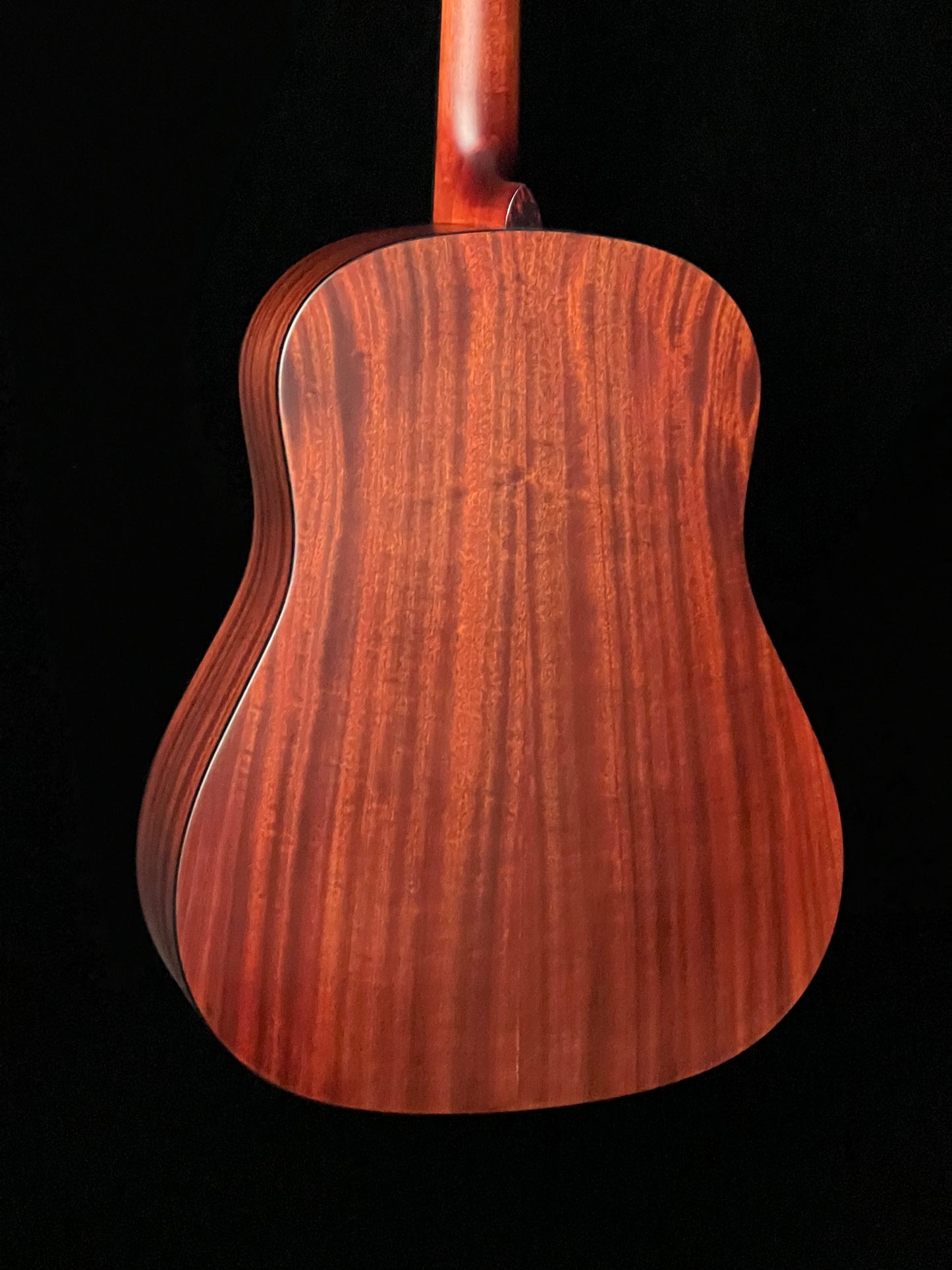 SOLD -Eastman E1 SS-SB Slope Shoulder Sunburst Acoustic Guitar Solid Sitka Spruce / Solid Sapele - New