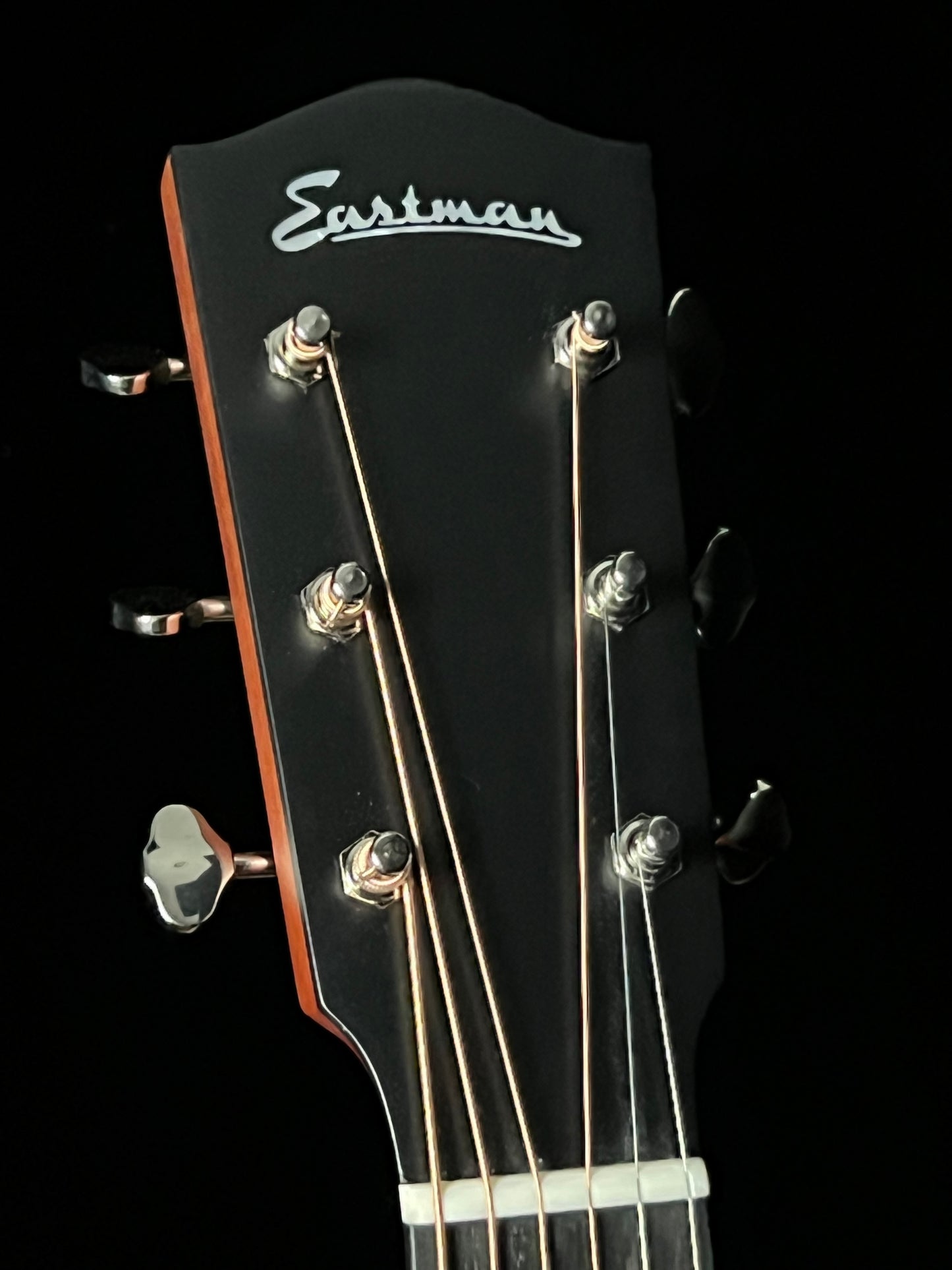 SOLD -Eastman E1 SS-SB Slope Shoulder Sunburst Acoustic Guitar Solid Sitka Spruce / Solid Sapele - New