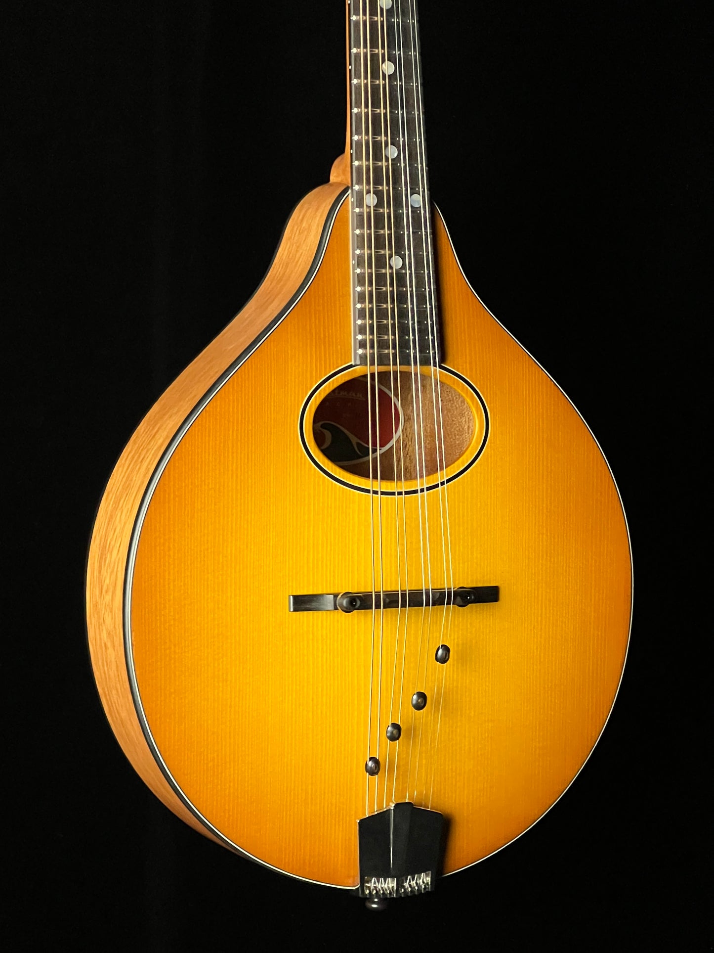 Eastman PCH-M104-GB Goldburst A-Style Solid Spruce/Laminated Mahogany - New