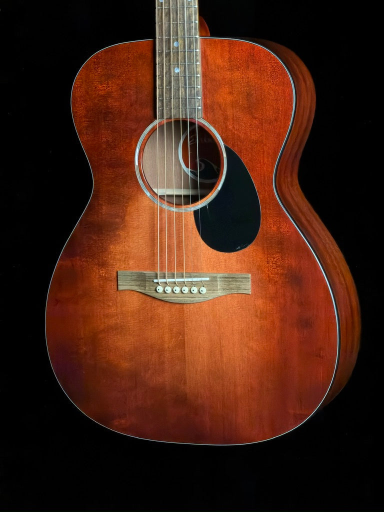 Eastman PCH1-OM-CLA OM Classic Solid Spruce Acoustic Guitar - New