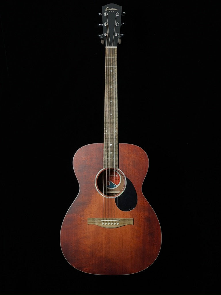 Eastman PCH1-OM-CLA OM Classic Solid Spruce Acoustic Guitar - New