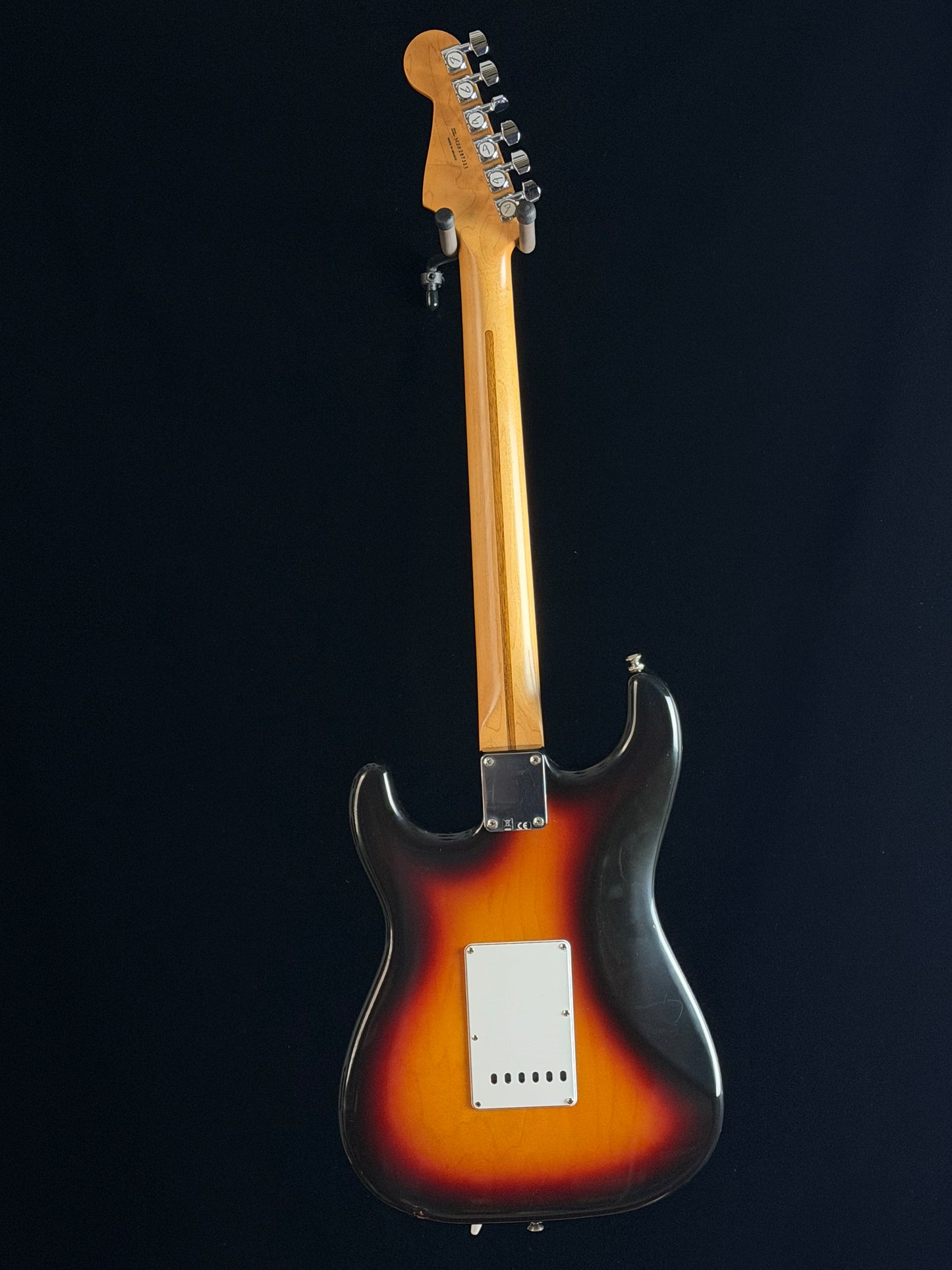 Fender Player Stratocaster HSS 3 Color Sunburst Solid Body Electric Guitar-Used
