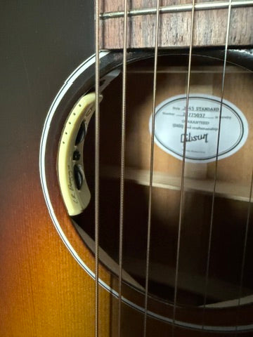 Gibson J-45 Standard (2025) Sitka Spruce/Mahogany Acoustic Guitar - Used