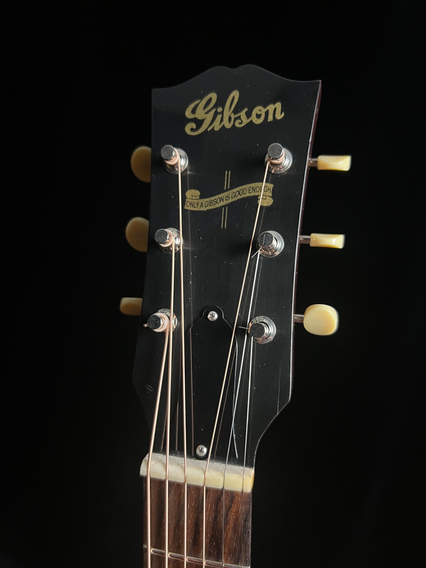 SOLD - Gibson Reissue 1942 Banner J-45 Custom Shop Slope Shoulder Dreadnought Acoustic Guitar Adirondack Spruce / Mahogany - Used